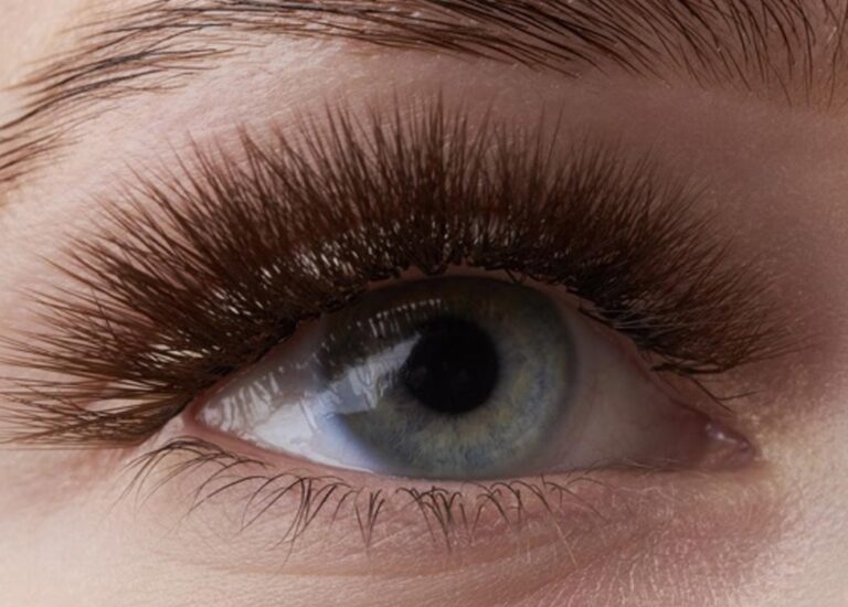 Lash and brow technician